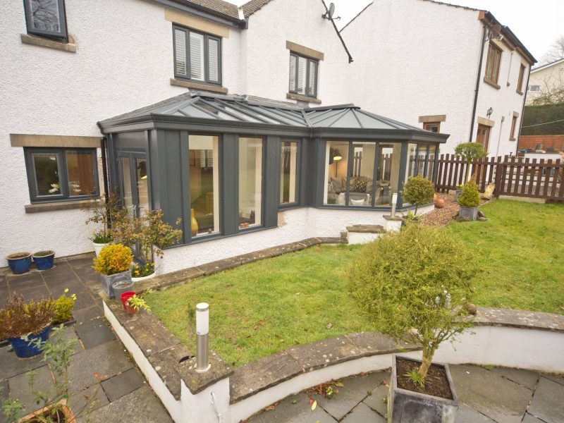 P-shaped solid conservatory roof